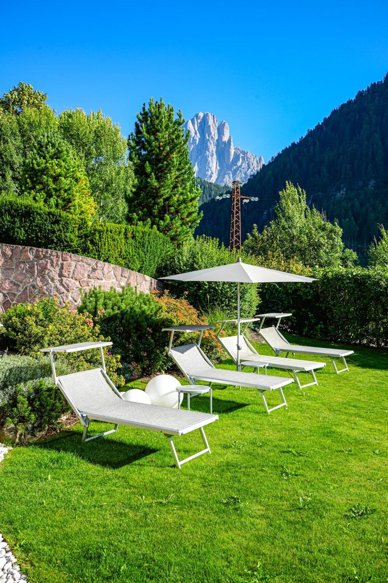 B&B Hotel Mirabel Ortisei Esterno foto